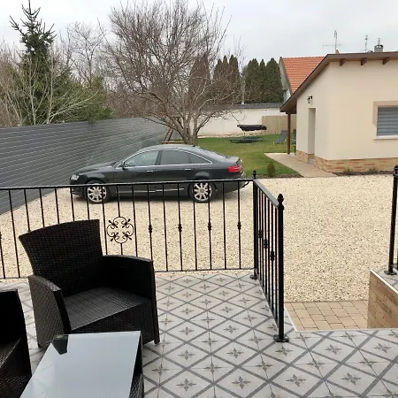 Apartamento Vörösmarty Makó