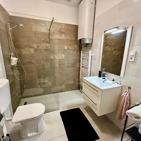 Apartamento Vörösmarty Makó